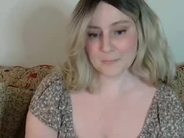 Mathilde_Solveig Chaturbate stream image from February 08, 2025