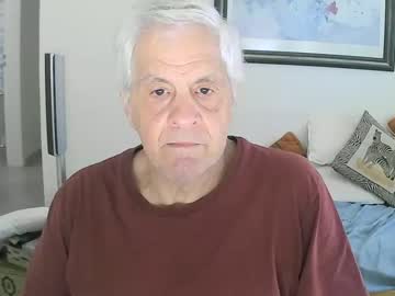 Max_2017 Chaturbate stream image from February 08, 2025