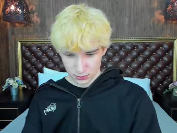 Maxwellcute Chaturbate stream image from February 08, 2025