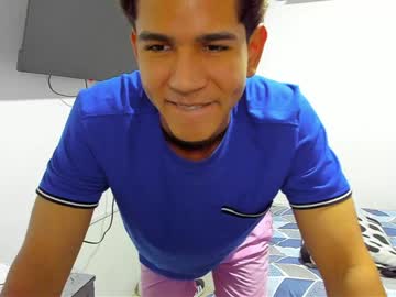 Juanacock Chaturbate stream image from February 08, 2025