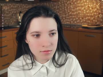 Beckycurvin Chaturbate stream image from February 08, 2025