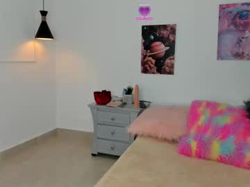 Dolce_Belli Chaturbate stream image from February 08, 2025