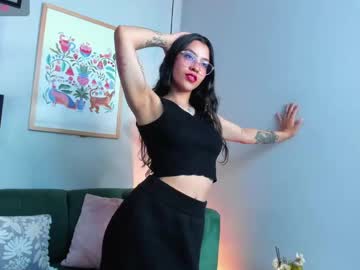 Nina__Dixon Chaturbate stream image from February 08, 2025