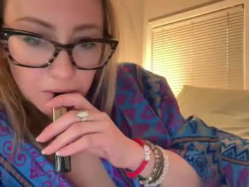 Steviegirl4u Chaturbate stream image from February 08, 2025