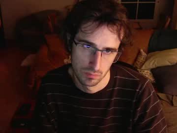 Trucdeoufouf Chaturbate stream image from February 08, 2025