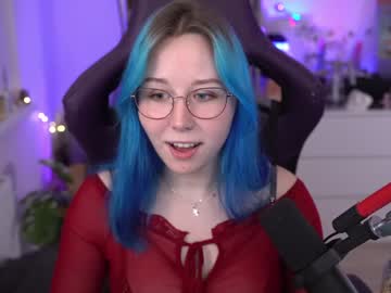 Blue_Mooncat Chaturbate stream image from February 08, 2025
