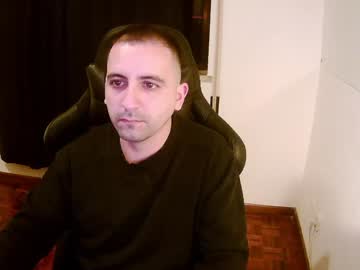 Droooooones Chaturbate stream image from February 08, 2025