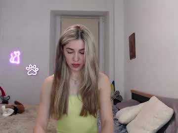 Hot_Berry69 Chaturbate stream image from February 08, 2025