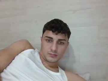 Santino180 Chaturbate stream image from February 08, 2025