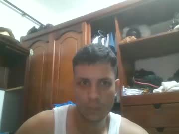 Cosmo2103 Chaturbate stream image from February 09, 2025