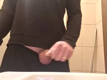 Bisexdadd Chaturbate stream image from February 09, 2025