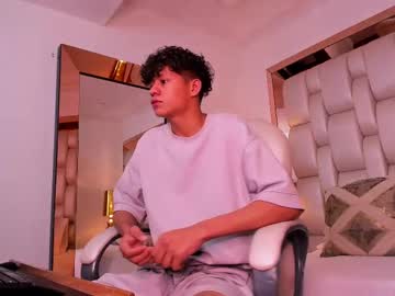 Kaleth_Smith Chaturbate stream image from February 09, 2025