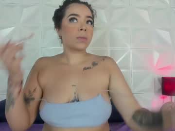 Nikolee_Evans Chaturbate stream image from February 09, 2025