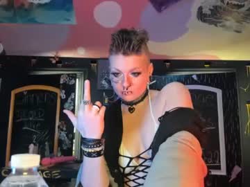 Bigbuttbunni Chaturbate stream image from February 09, 2025