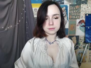 Veryveryvery_Shy Chaturbate stream image from February 09, 2025