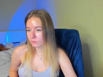 Emilyy____ Chaturbate stream image from February 09, 2025