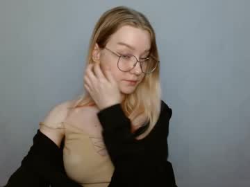 Abbymoore__ Chaturbate stream image from February 09, 2025