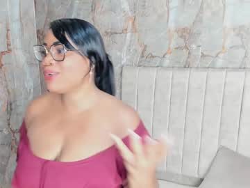 Monicggold Chaturbate stream image from February 09, 2025