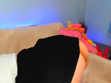 Melmooon Chaturbate stream image from February 09, 2025