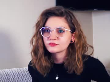 Ottiliebiggev Chaturbate stream image from February 09, 2025
