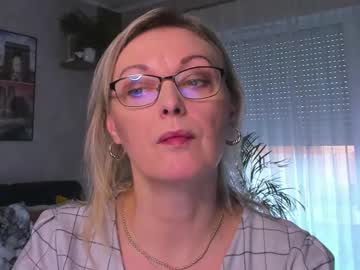 Xvanessalove Chaturbate stream image from February 09, 2025