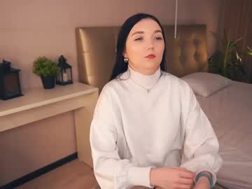 Henriettabucker Chaturbate stream image from February 09, 2025