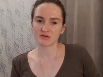 Pineapple__Mood Chaturbate stream image from February 09, 2025