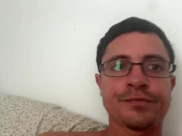 Pizza98832 Chaturbate stream image from February 09, 2025
