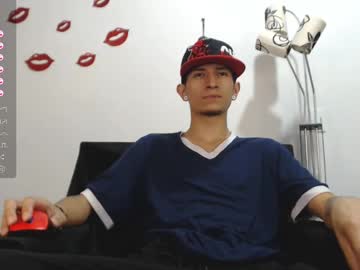 Teylor_Estid10 Chaturbate stream image from February 09, 2025