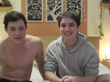 Frenchhornybibs Chaturbate stream image from February 09, 2025