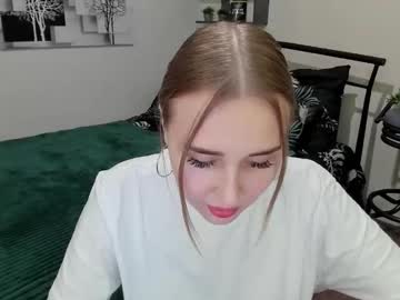 Linatruly Chaturbate stream image from February 09, 2025