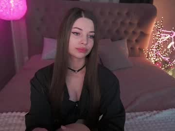 Mille_Joy Chaturbate stream image from February 09, 2025