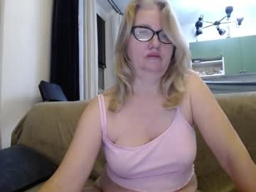 Blond_Woman Chaturbate stream image from February 09, 2025