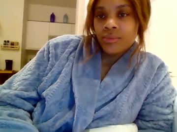 Miamuffin8 Chaturbate stream image from February 09, 2025