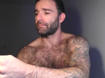 Shaggytopple Chaturbate stream image from February 09, 2025