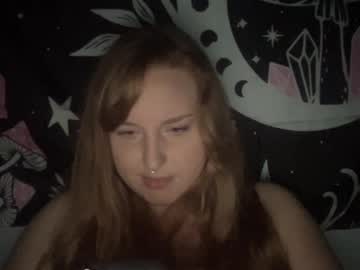 Yourthickgingergoddess Chaturbate stream image from February 10, 2025