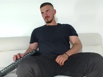 Johnduboa Chaturbate stream image from February 10, 2025