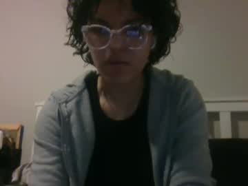 Strawberrybae Chaturbate stream image from February 10, 2025