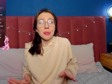 Amandafields Chaturbate stream image from February 10, 2025
