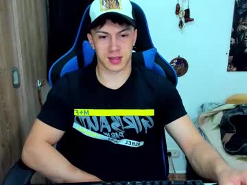 Javiersexymann Chaturbate stream image from February 10, 2025