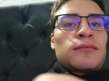 Mister_Raven Chaturbate stream image from February 10, 2025