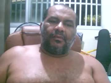 Ulmo_Br Chaturbate stream image from February 10, 2025