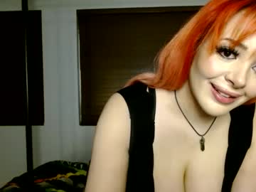 Brienightxoxo Chaturbate stream image from February 10, 2025
