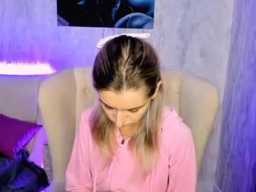 Stellamoorre Chaturbate stream image from February 10, 2025