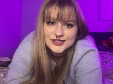 Puckxbunnyy Chaturbate stream image from February 10, 2025