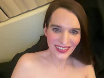 Barbiejules Chaturbate stream image from February 10, 2025
