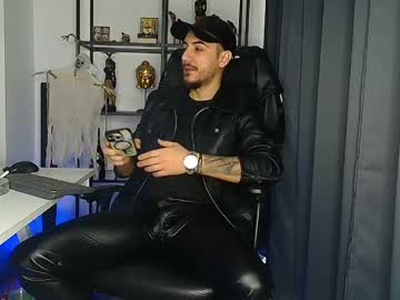 Andrewbanner Chaturbate stream image from February 10, 2025