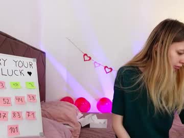 Fairy_Ella Chaturbate stream image from February 10, 2025