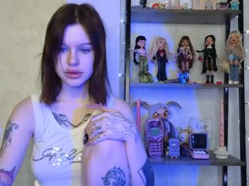 Lisadenvinn Chaturbate stream image from February 10, 2025