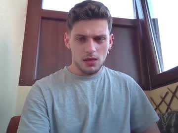 Roberto_Twink1 Chaturbate stream image from February 10, 2025